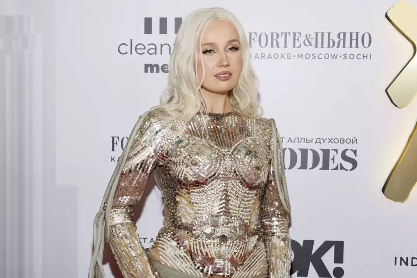 «Для людей с одной извилиной»: психолог Степанова прошлась по молодой певице