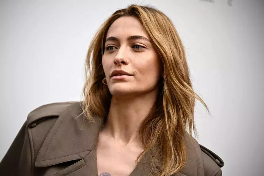 Дочь Майкла Джексона призналась в наркотической зависимости