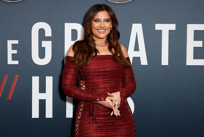 «Примите свое тело»: изменившаяся Нелли Фуртадо показала фигуру в купальнике