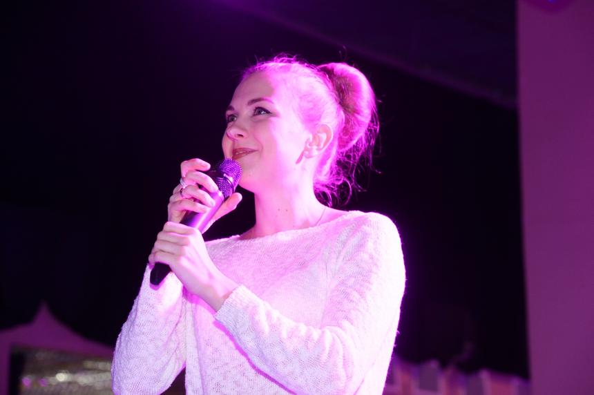 «Убрала все иконы, обиделась»: Феодулова рассказала о рождении дочки с синдромом Дауна