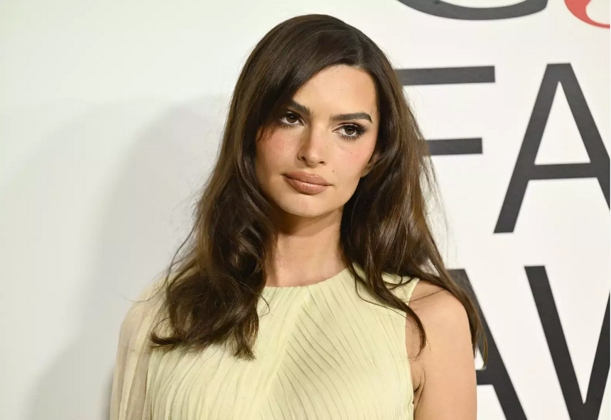 Эмили Ратаковски подала на развод с продюсером Себастьяном Бир-Макклардом