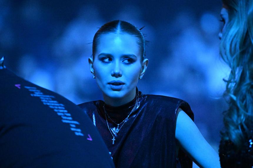 18-летняя невеста Лепса снялась в микрошортах