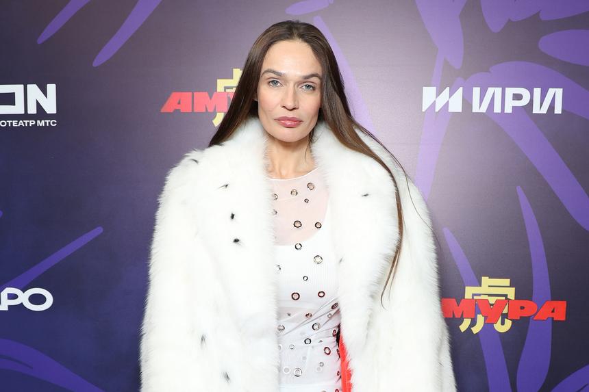 «На это уже страшно смотреть»: изменившаяся Алена Водонаева напугала подписчиков внешностью