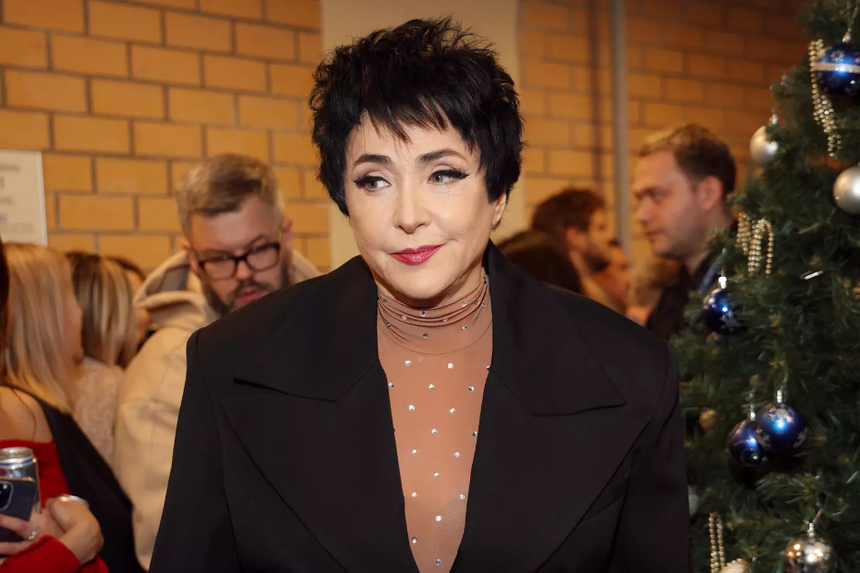 Певица Лолита показала мать и поздравила ее с 82-летием