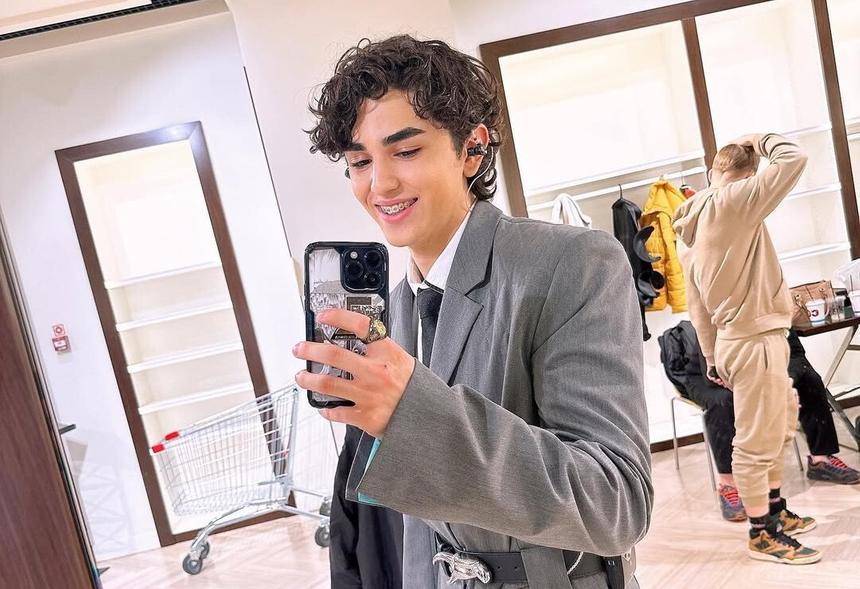 Певец Amirchik ответил Диме Билану, который пошутил о сходстве с ним