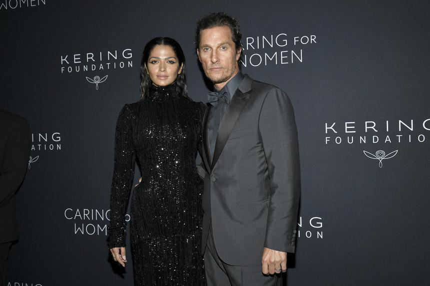 Мэттью Макконахи впервые за несколько лет появился на публике с женой