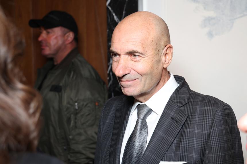 Игорь Крутой призвал Аллегрову прекратить затворничество в день ее 73-летия