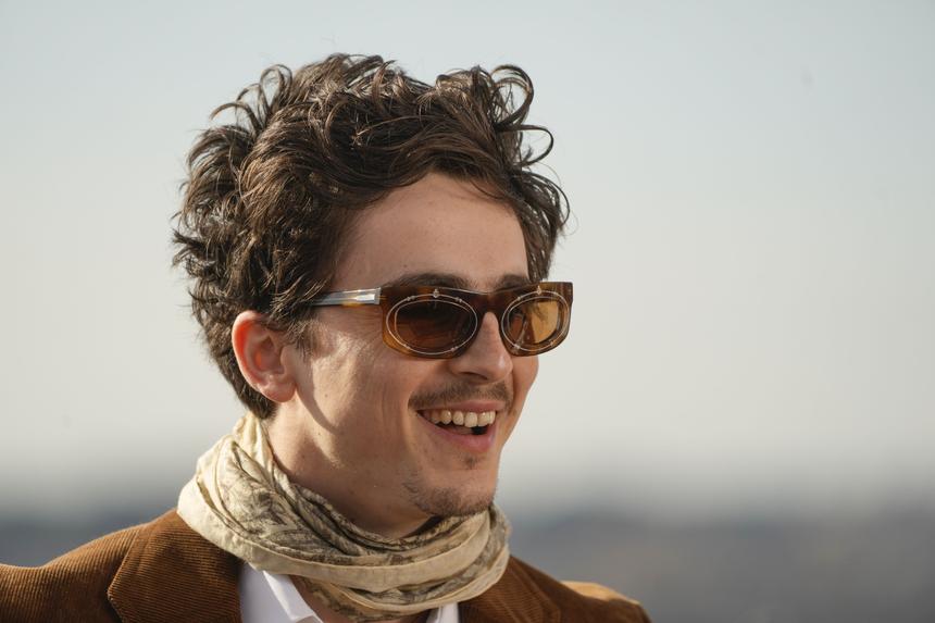 Фанаты заподозрили Тимоти Шаламе в ношении одежды из гардероба Кайли Дженнер