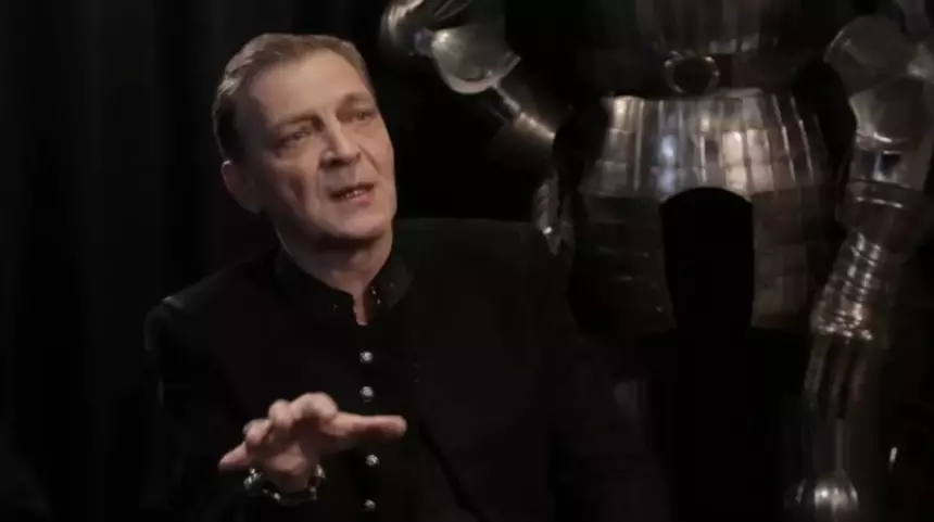 «Недолюдина»: Юрий Назаров высказался об уехавшем из РФ Невзорове*