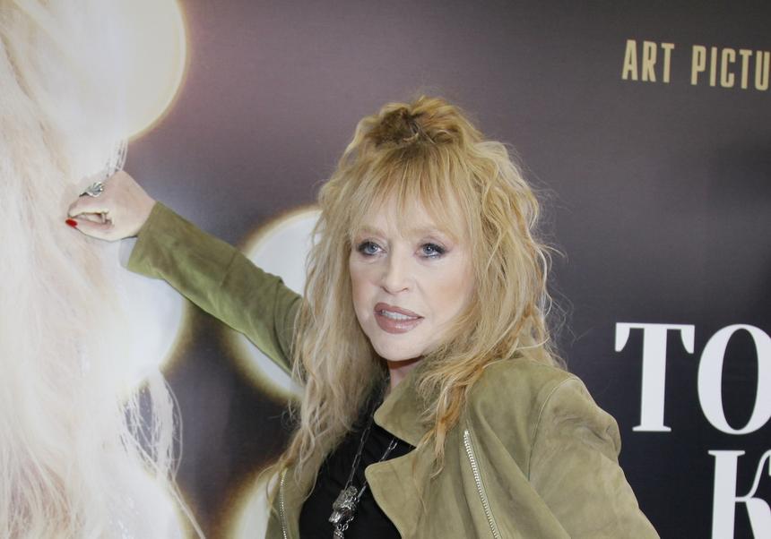 Пластический хирург раскрыл стоимость обновленной внешности 75-летней Аллы Пугачевой