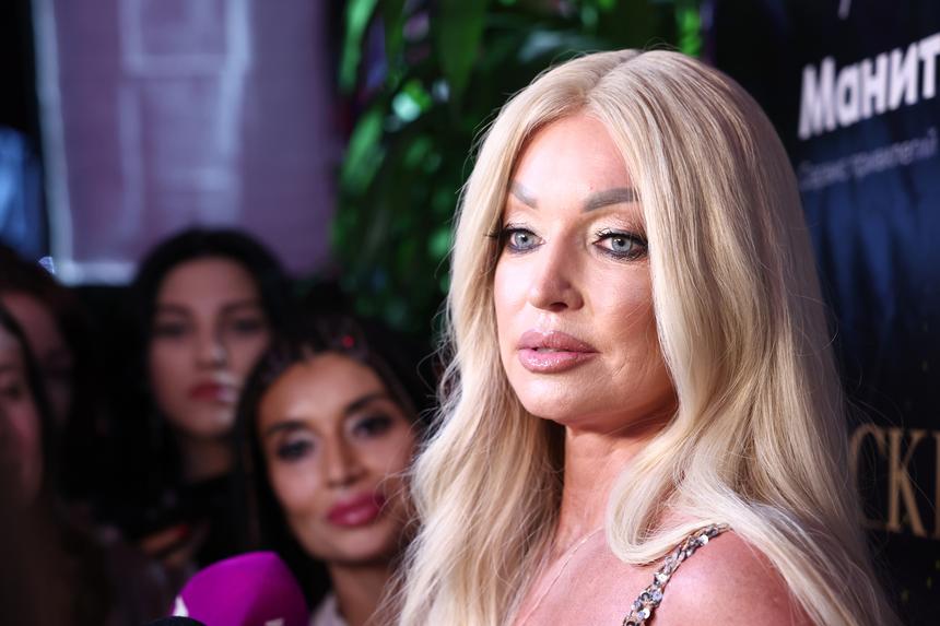 Покрылась волдырями: Анастасия Волочкова пострадала от подарка поклонника