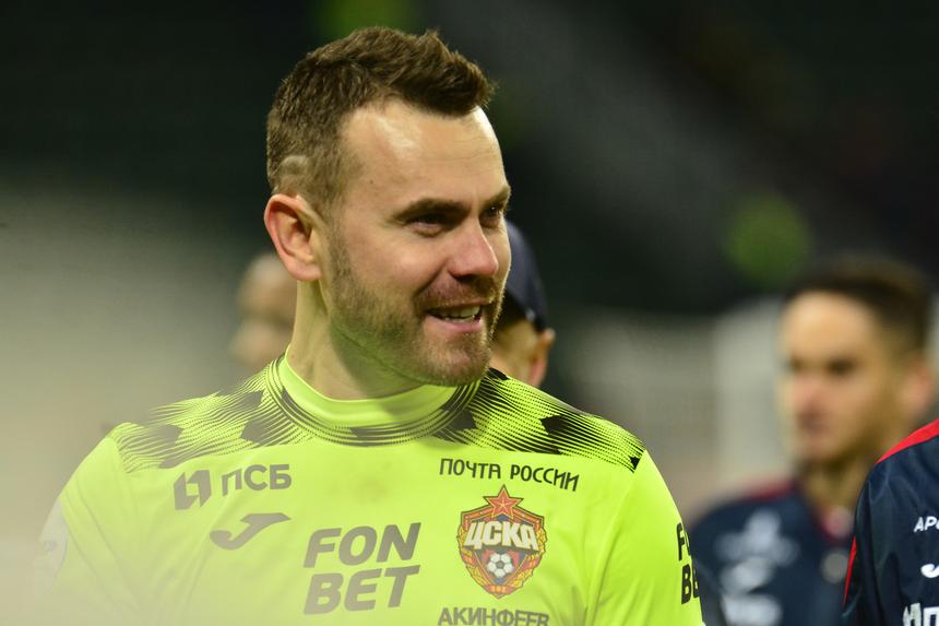 38-летний футболист Игорь Акинфеев впервые вышел в свет с женой Екатериной Герун