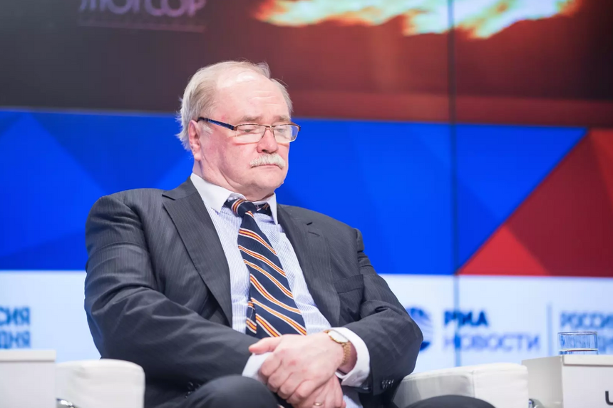 Режиссер Бортко заявил о готовности заменить ушедшего из «Ленфильма» Бондарчука