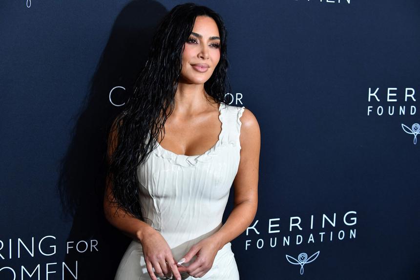 Ким Кардашьян установила строгие правила общения с ее детьми для жены Канье Уэста