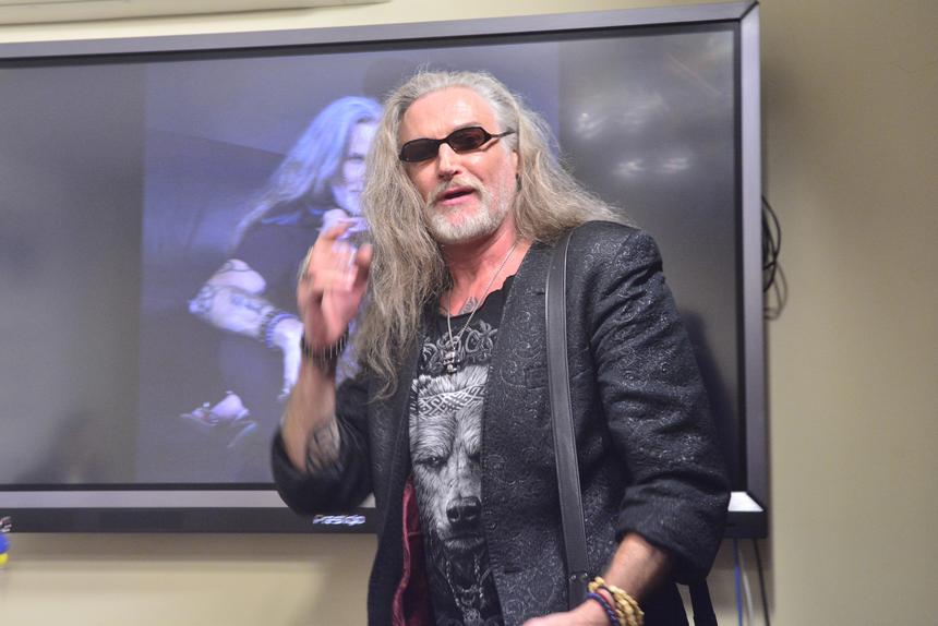 «Ушел в последний закат»: продюсер высказался о карьере Никиты Джигурды