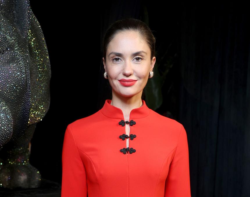 Выглядит старше своего возраста: что происходит с лицом 35-летней Агаты Муцениеце