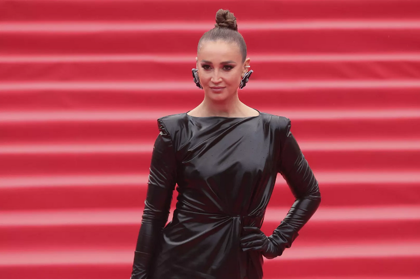 Стилист Ольги Бузовой ответил на сплетни вокруг новой песни знаменитости