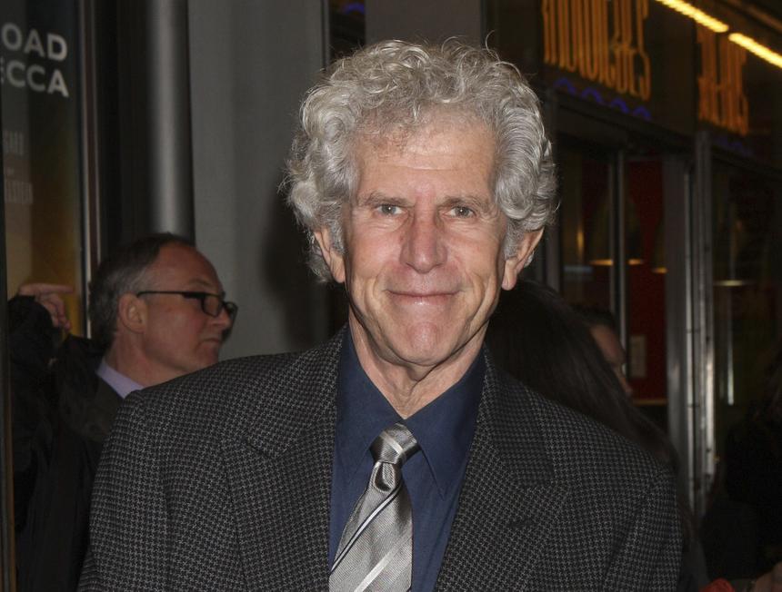 В США умер в 85 лет страдавший раком легких актер Тони Робертс