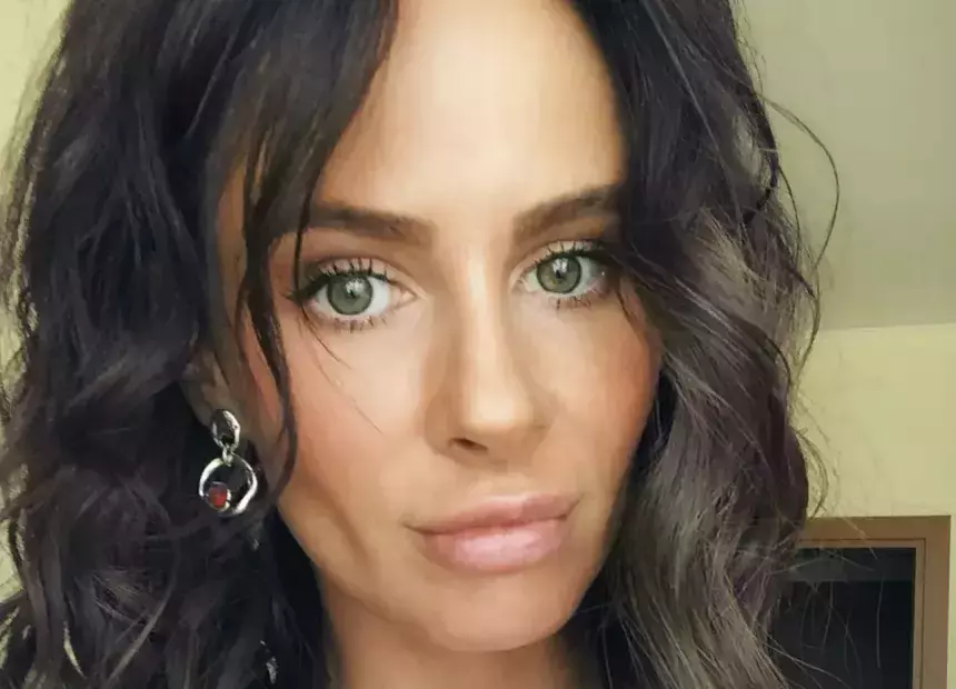 43-летняя певица Саша Зверева заявила, что ей не стыдно за капсулы с плацентой