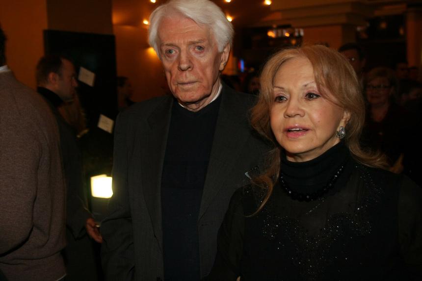 Внутрь не попадают влага и земля: названа стоимость гроба актера Олега Стриженова