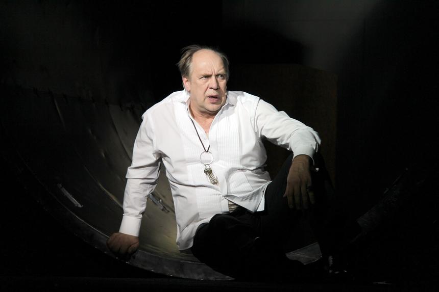 «Он русофоб»: осудившего СВО актера из «Сватов» Феклистова призвали проверить из-за заработка в РФ