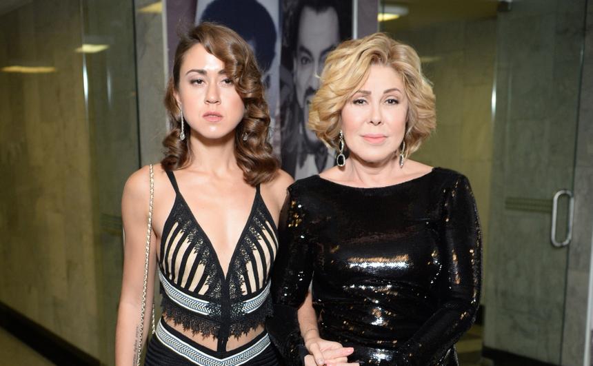 Дочь Любови Успенской начала продавать картины после побега от матери: сколько стоят творения Плаксиной