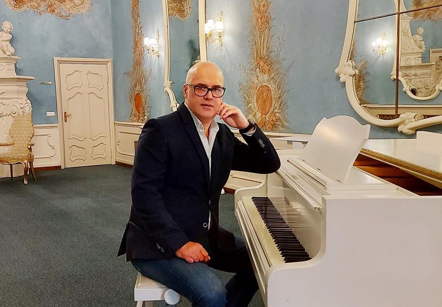 «Я все песни «Миража» ненавижу»: интервью с продюсером и композитором Андреем Литягиным