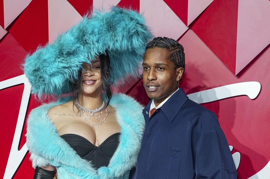 Рианна и A$AP Rocky определились с именем для третьего ребенка