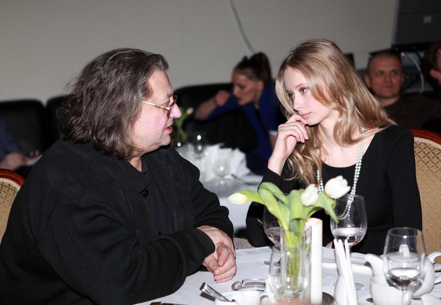 Вдова Александра Градского Марина Коташенко привела в суд 10-летнего сына