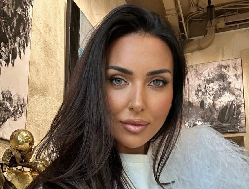 «Я предлагаю забыть»: Алсу высказалась о разводе с изменявшим ей Яном Абрамовым