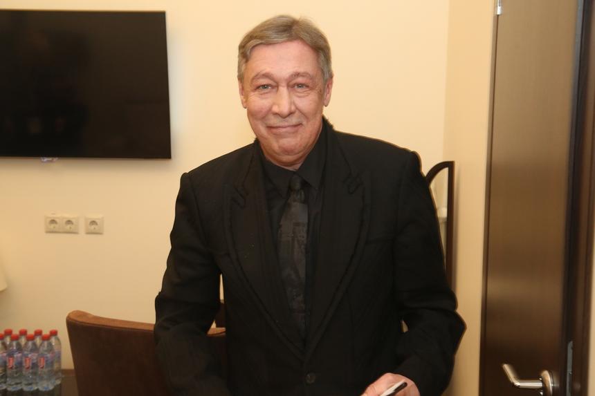 «Случилось большое разоблачение»: устроивший смертельное ДТП Михаил Ефремов подставил коллег