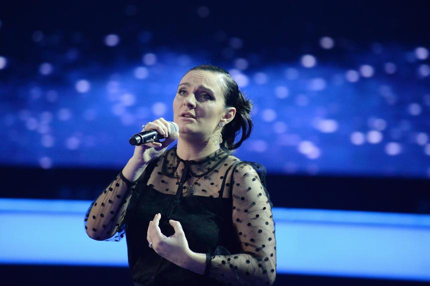 Зрители жаловались на духоту: женщина умерла во время концерта Елены Ваенги в Твери