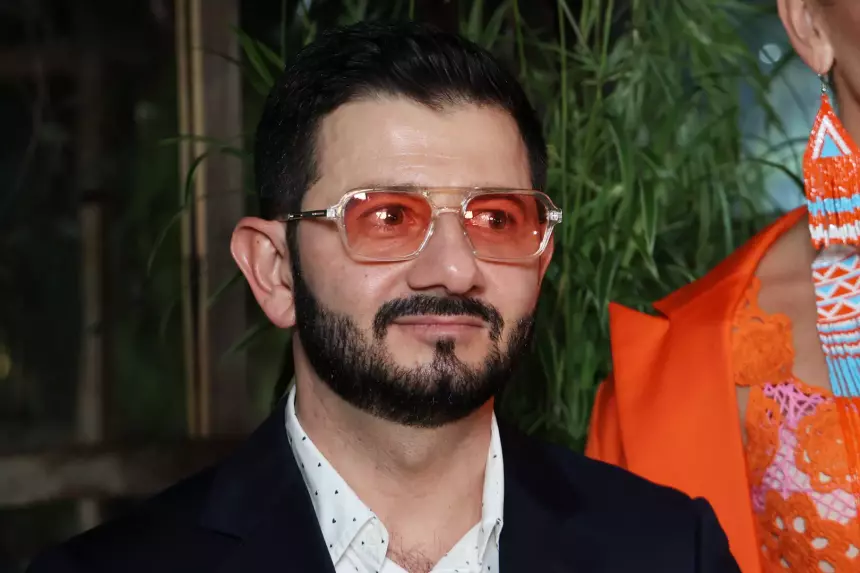 Евросоюз ввел санкции против Михаила Галустяна и Юлии Барановской