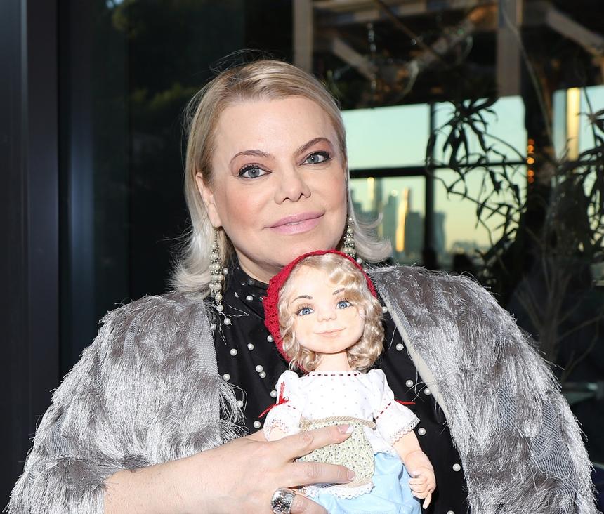 «Врагов нужно не просто отменять, а гнать из России»: Яна Поплавская получила поддержку от артистов