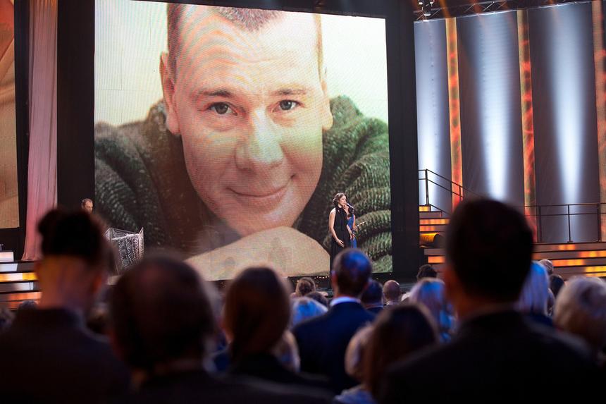 Криминал? Друзья Владислава Галкина настаивают на возобновлении расследования