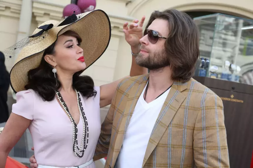 Коньки заставила купить Навка: дочь Петра Чернышева и Заворотнюк пошла по стопам отца