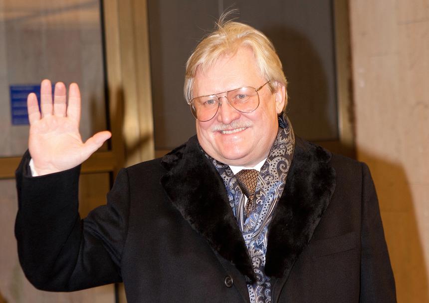 70-летний режиссер фильма «Завтра была война» Юрий Кара перенес инфаркт