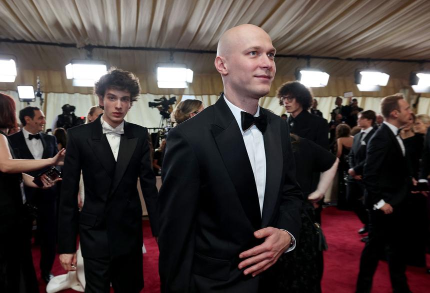 Борисов и Эйдельштейн отпраздновали «Оскар» танцами под хит 2000-х группы «Тату»