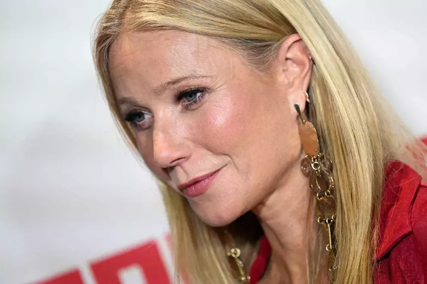 У актрисы появилась бессонница: Гвинет Пэлтроу спивается из-за пожаров