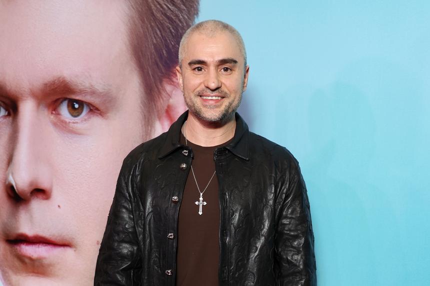 Стилист Байрамов ответил на угрозы Брухуновой: «За языком нужно следить»