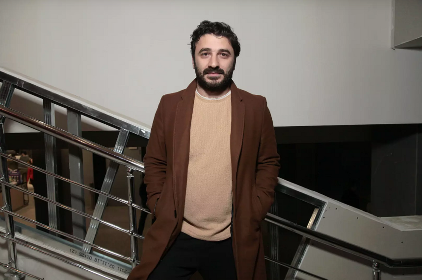 Раскритиковавший Тарковского Андреасян получил от государства 590 млн рублей