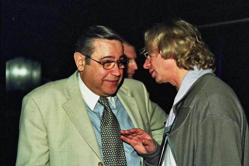 «Слухи о моей смерти преувеличены»: Евгений Петросян напугал поклонников после новости о госпитализации