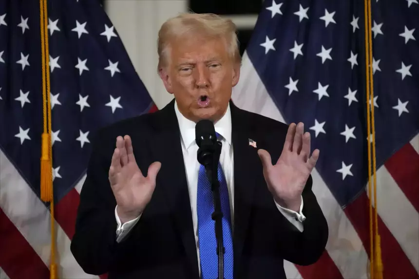 Трамп пообещал купить Tesla после того, как Маск потерял $30 млрд за день