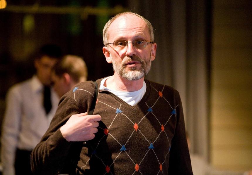 Карьера, скандалы, изнасилование и любовь к студенткам: как сейчас живет Александр Гордон