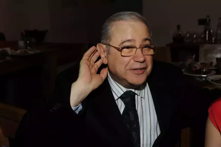 Стал известен размер наследства Евгения Петросяна