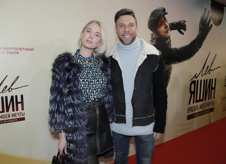 Машина телеведущего Арчи пострадала из-за урагана в Подмосковье