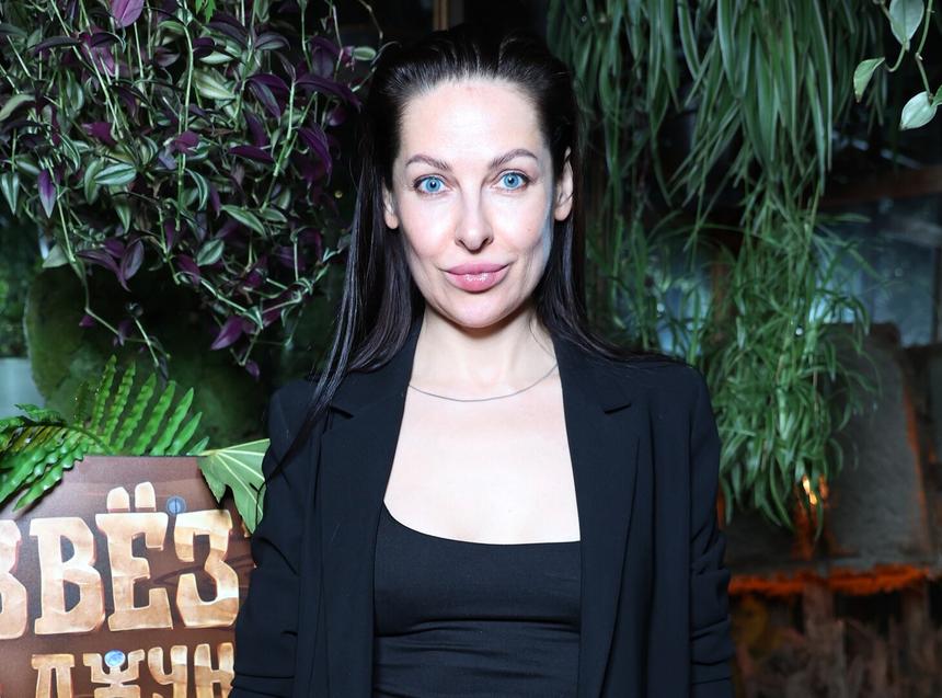 У 44-летней юмористки Натальи Красновой случился выкидыш в прошлом году