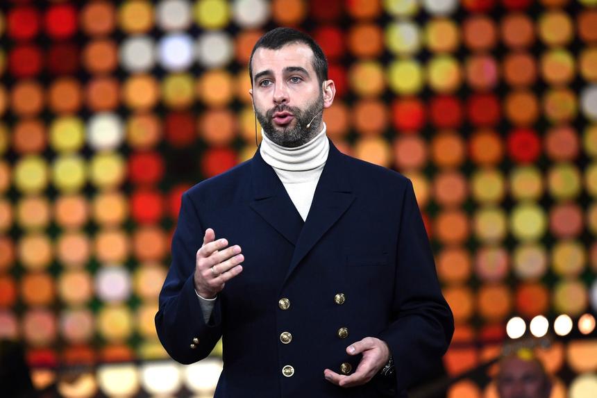 46-летний телеведущий Иван Ургант открыл в Париже компанию по производству шоу