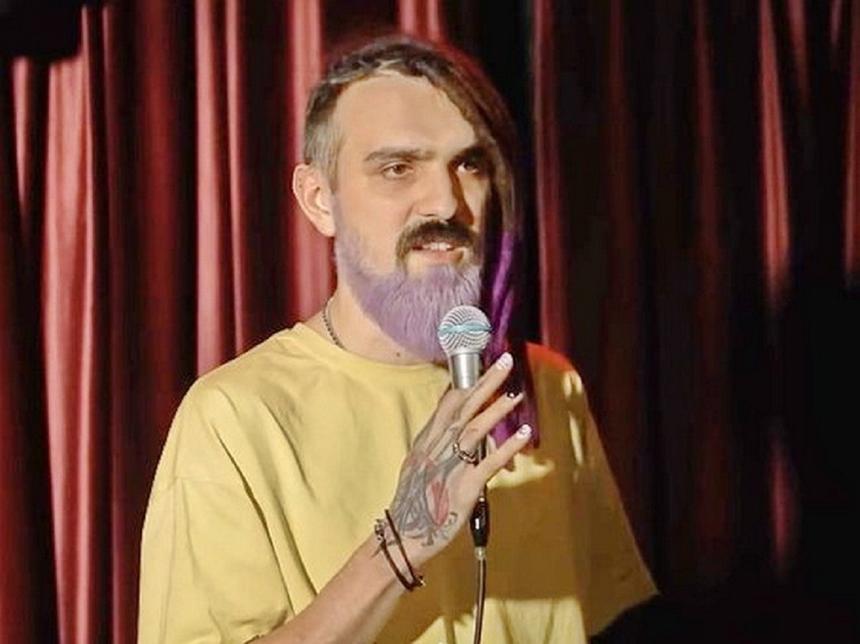 Комика Артемия Останина задержали за оскорбительную шутку в адрес участника СВО