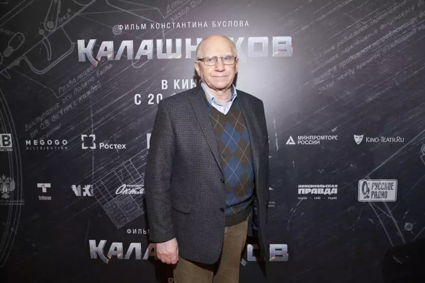 Актер Баринов рассказал о ненависти из-за сноса памятника Пушкину на Украине